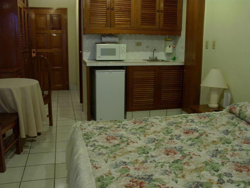 Hotel Mansion Teodolinda Managua Esterno foto