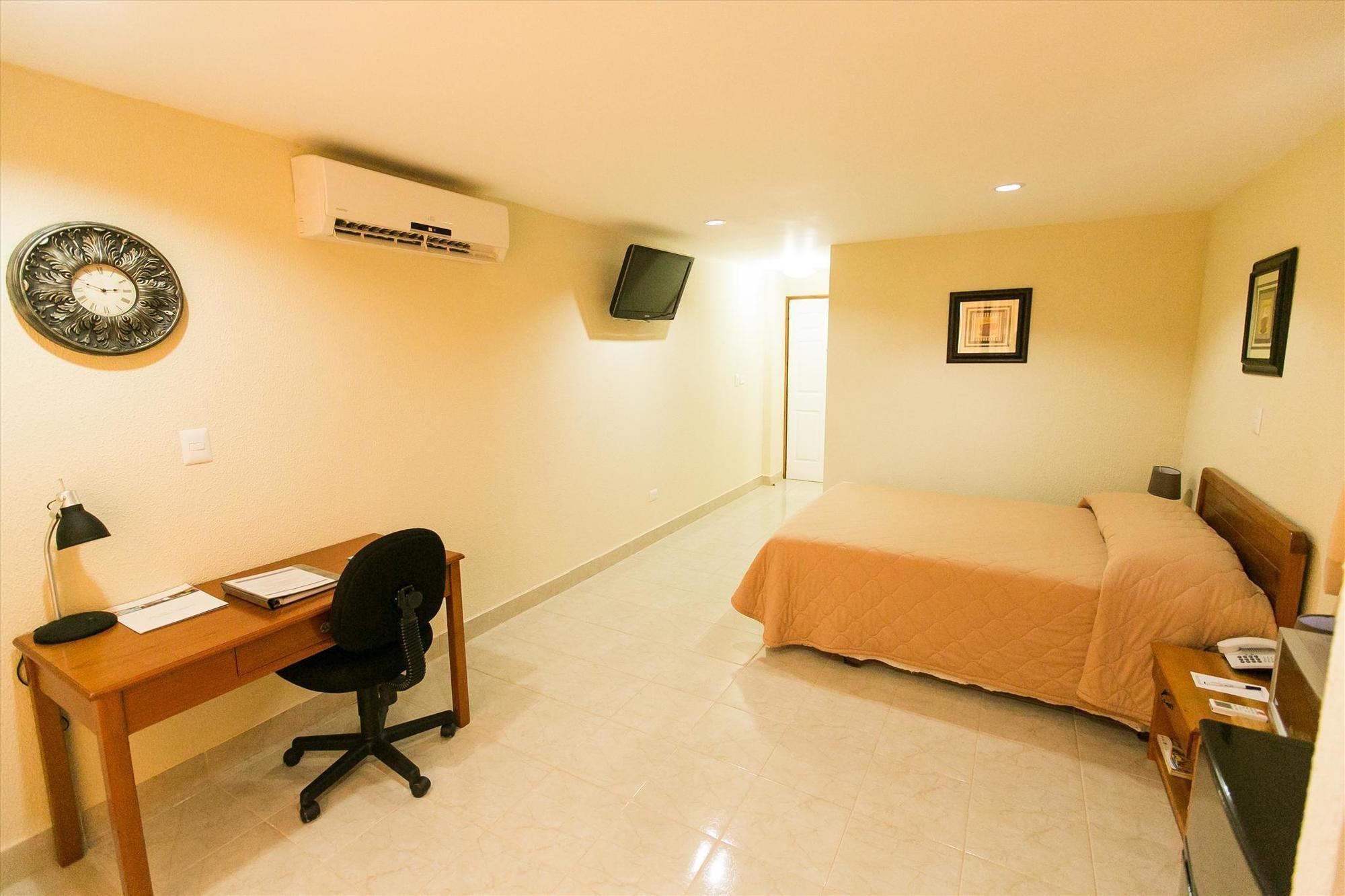 Hotel Mansion Teodolinda Managua Esterno foto
